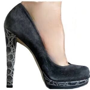 EUC $375 Diego Dolcini Italy Sexy Charcoal Grey Suede Platform Pumps Size 39 8.5